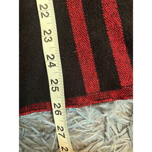 Tint & Shadow Black Red Plaid Poncho Style Turtleneck Sweater Size M P - Picture 5 of 7